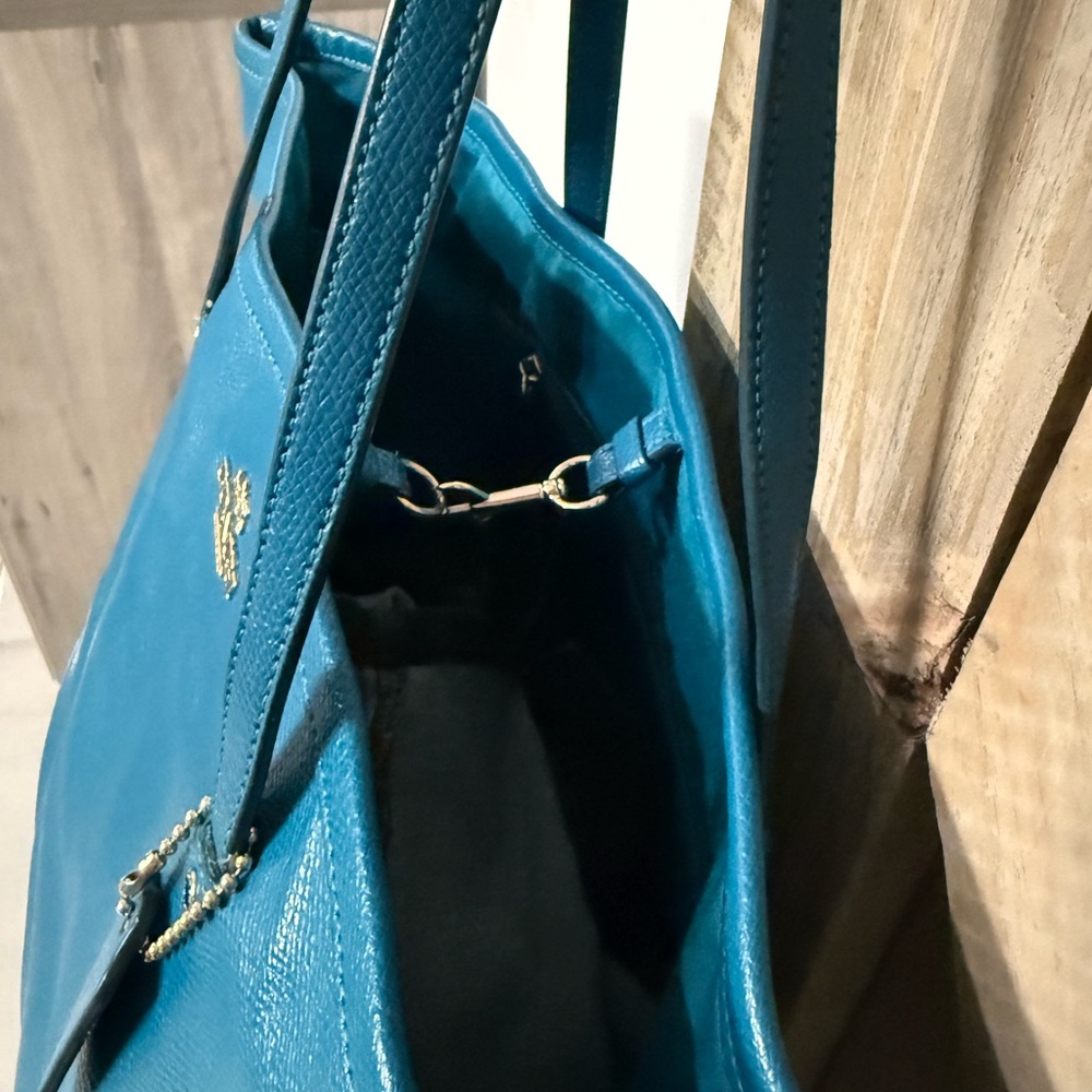 COACH glossy blue Leather Tote – (Slouchy & Soft) - Picture 5 of 15